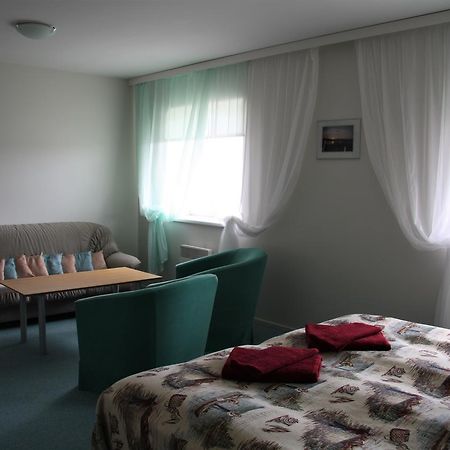 Heltermaa Hostel Exterior photo